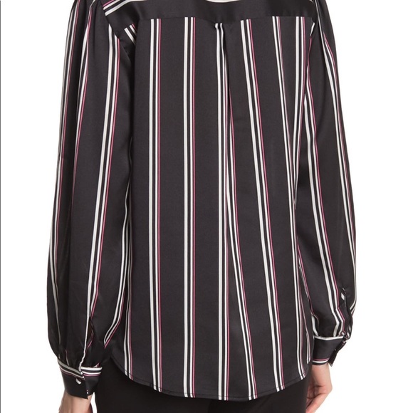 Laundry by Shelli Segal Striped Tie Front Blouse - Picture 4 of 13